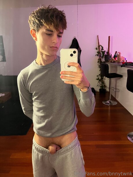 schauspielerin onlyfans kunst heiße galerie