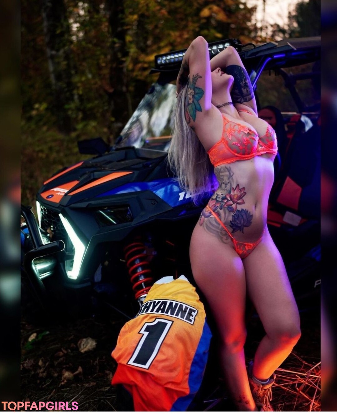 vollbusige brünette onlyfans beste erwachsene foto