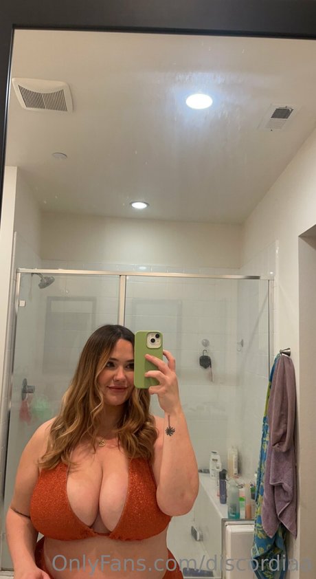 Discordiaa pornostar nackte bild