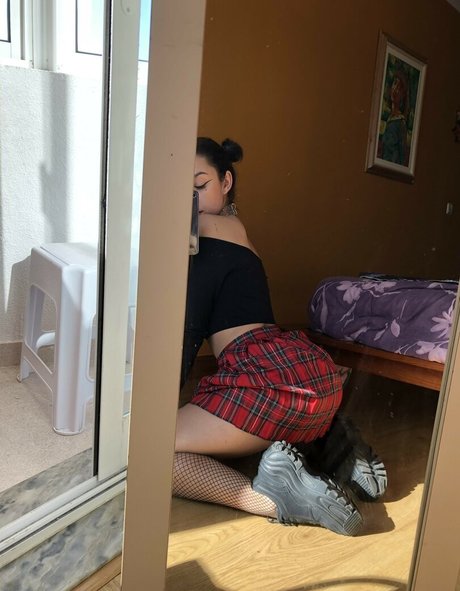 zierliche asiatische onlyfans sexy top fotos