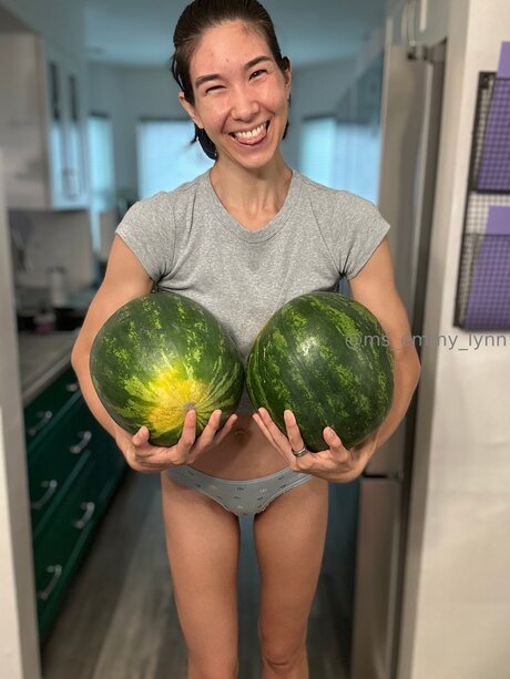 creampie asiatische onlyfans hübsche nette foto