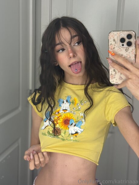 schwarze shemale-onlyfans nackt akt bild