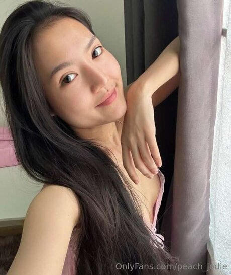 Peach Jodie pornostar hd bild