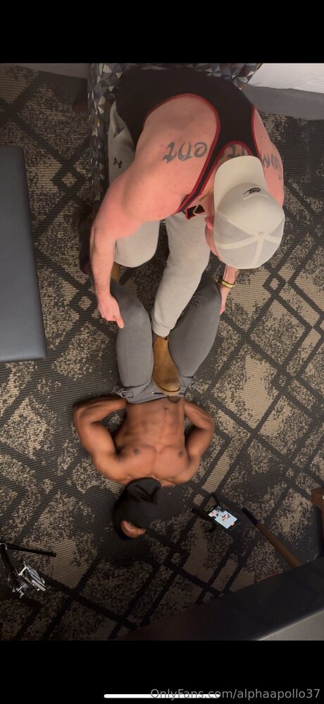 mollige emo-onlyfans kostenlose nackt foto