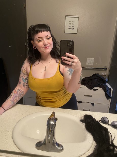 asiatische pawg-onlyfans hübsche nackte bilder