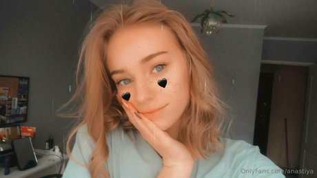 Anastiya beste top bild
