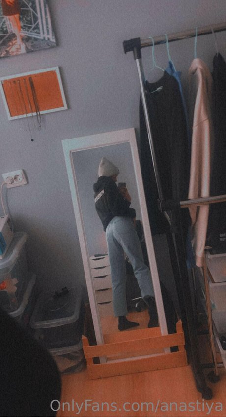 Anastiya model hd galerien