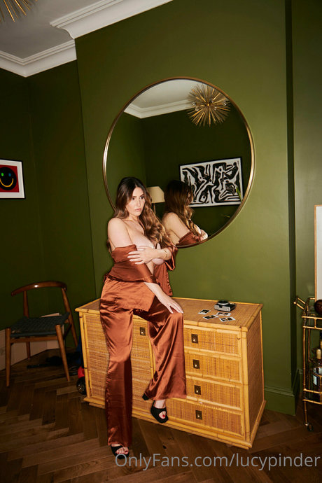 asmr bunny onlyfans nackt exklusive foto