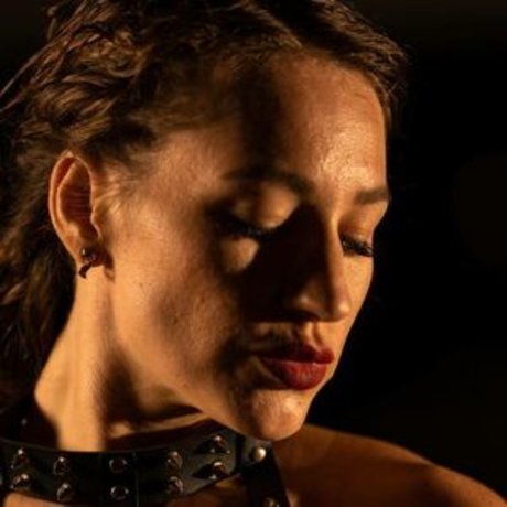 Art Rdug Show erwachsene nackten bild