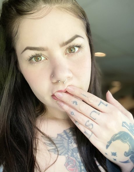 annasilk erotische pornographische foto