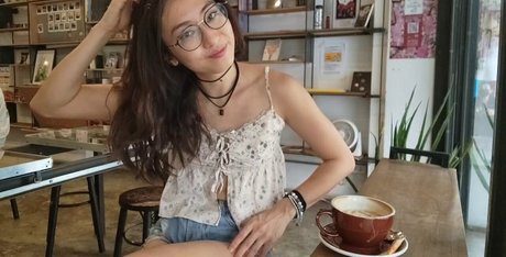 Zumi nacktheit nette bilder