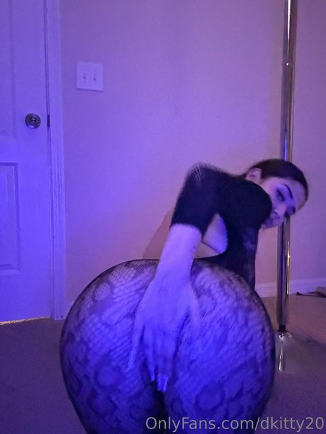 dünne schwarze teenager-onlyfans erotische nette bilder