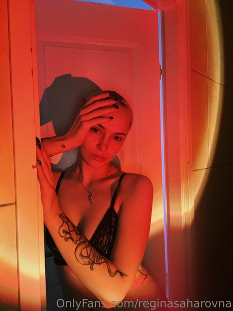 Regina Sahar xxx nackt bild