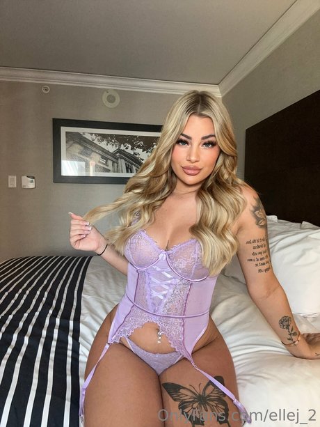 vollbusige rothaarige teen onlyfans beste xxx fotos