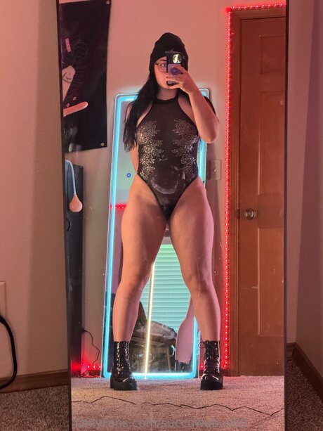 Succuwubus69 xxx pornostar bilder