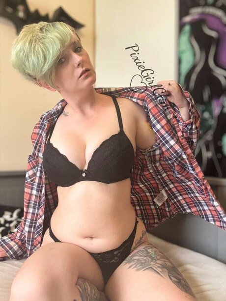 Pixiegirlcam freie kunst galerie