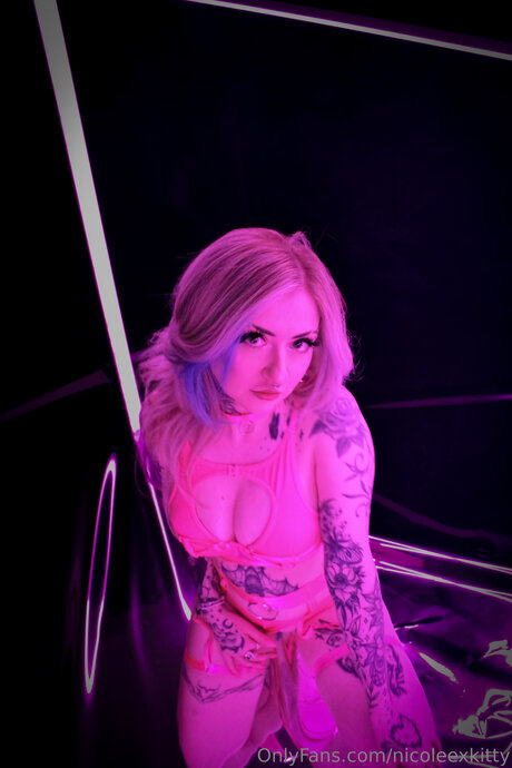 Nicoleexkitty exklusive nette bild