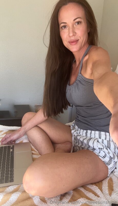 Yumileesunshine freie akt fotos