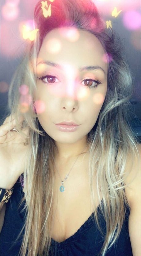 Mariah Leonne schöne sex fotos