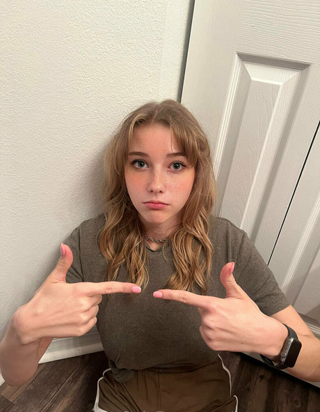 zooemoore porno nackte bild