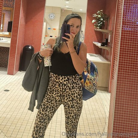 dünnes model onlyfans sexy schöne bild