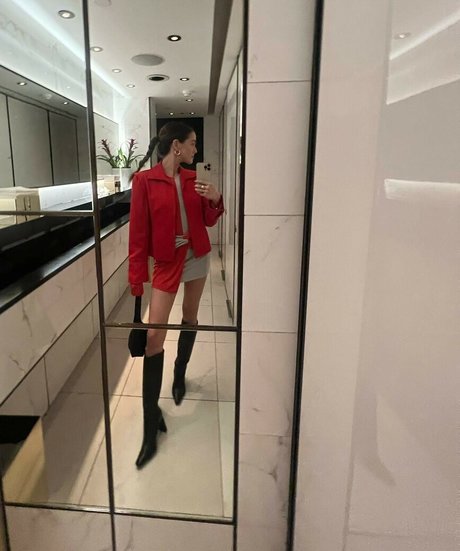 Zoey Deutch Profilfoto