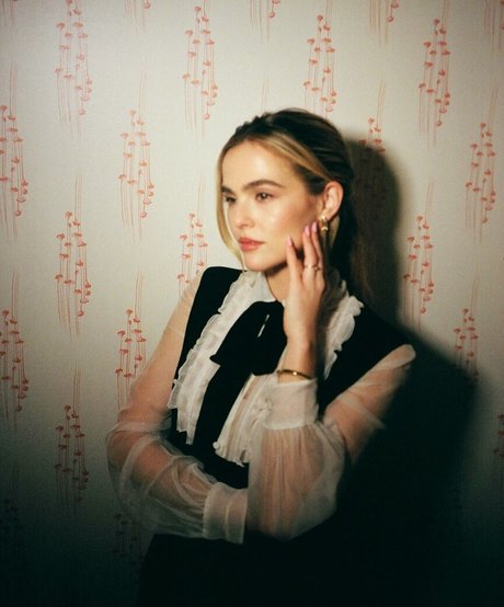 Zoey Deutch hd kunst fotos