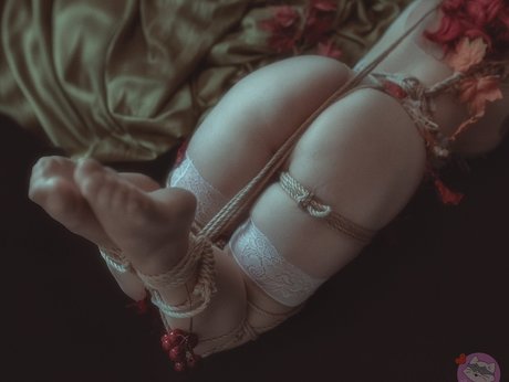 massive titten nur fans kunst nackt foto