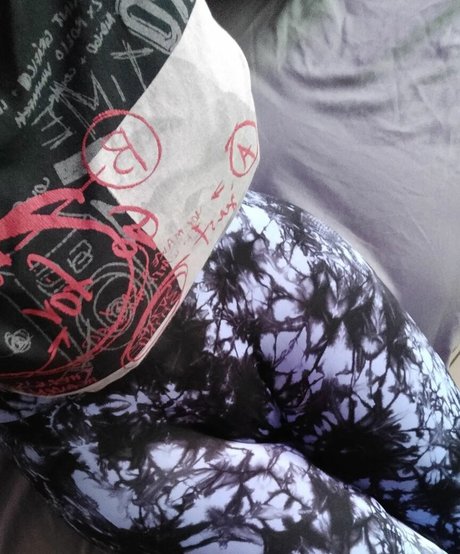 lesbische verführung onlyfans top kunst galerien