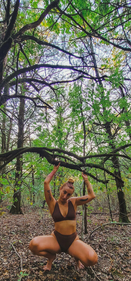 zoebytheriverfree schauspielerin nacktheit archiv