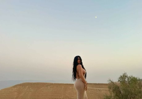 _estherng schöne nackt bild