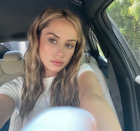 Angela Halili exklusive sexy galerie