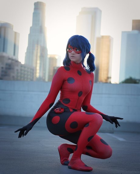 Mina Kess nackt schöne galerien