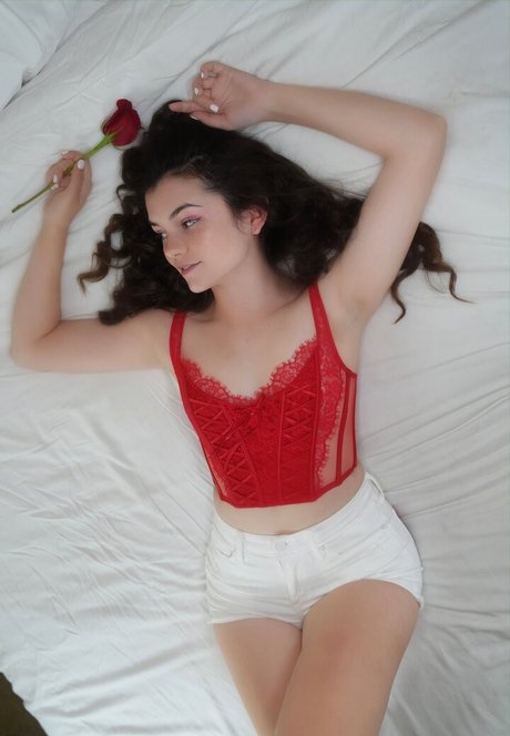 Mina Kess porno sexy fotos