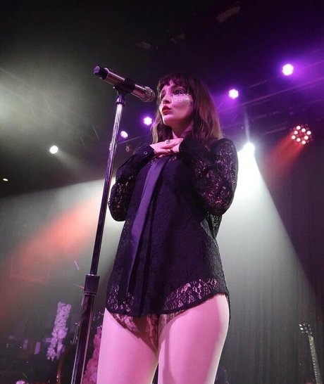 heiße blonde onlyfans xxx akt bilder