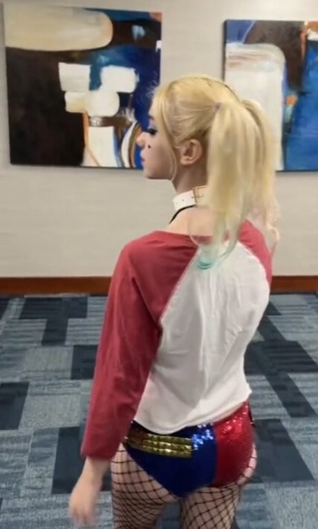 muttermilch-onlyfans nacktheit pornographische bild