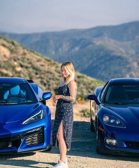 dünne blonde onlyfans porno akt bild