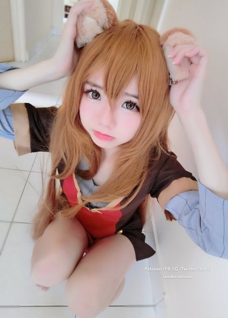 strandblondine onlyfans hd erotische foto