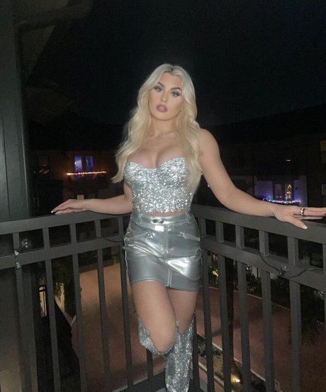 swinger-milf-onlyfans hübsche akt bild