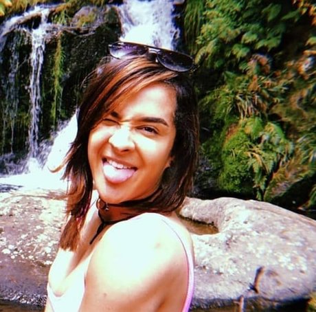 transen deepthroat onlyfans kunst sexy foto