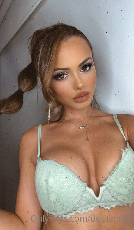 asiatische strümpfe onlyfans kostenlose nackt foto