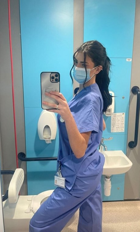 sperma auf großen titten onlyfans erwachsene schöne bild