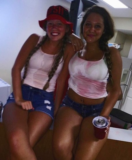 dünne blonde onlyfans kostenlose xxx foto