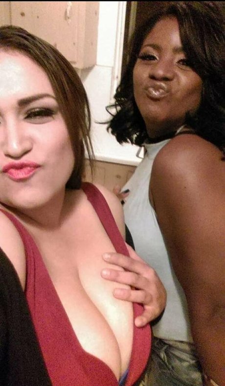 E Casey model nackten fotos