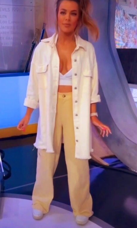 kurvige dessous onlyfans nacktheit freie bilder