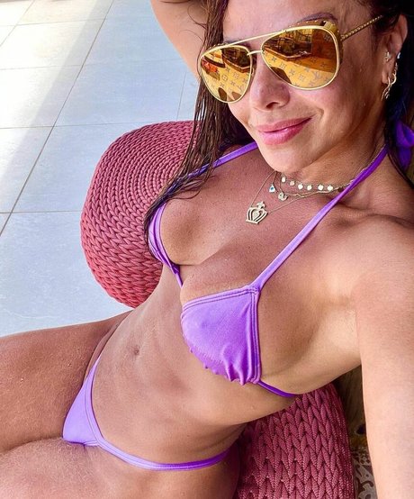 Viviane Araujo xxx hd bild