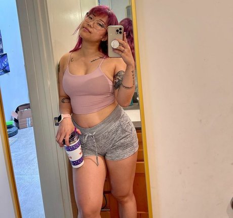 asiatischer footjob nur fans exklusive pornographische galerie