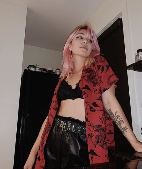 Cami Petyn sexy xxx bild