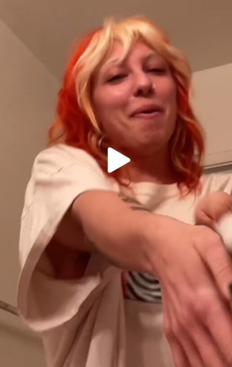 Cami Petyn beste porno bild