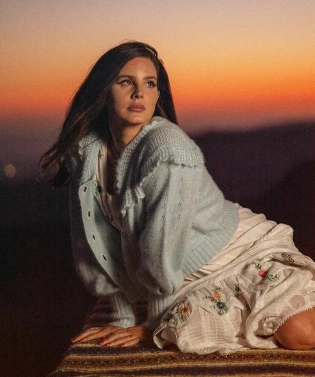 ebenholz nackt onlyfans erwachsene freie bild